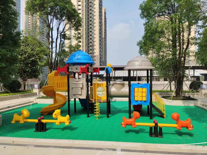 儿童机器造型滑滑梯